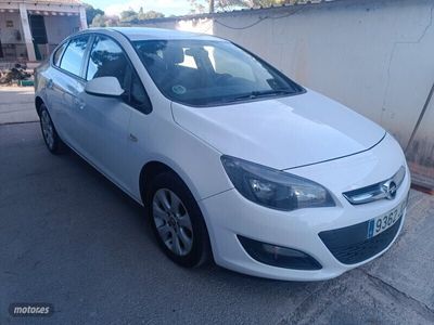 usado Opel Astra 1700cdti sedan 110cv