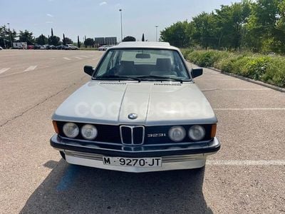 Usado BMW 323 150 CV (110 kW) 1983 Gris / plata Berlina