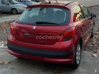 Granate Usado 2007 Peugeot 207 Berlina | 3995 € (Precio justo)