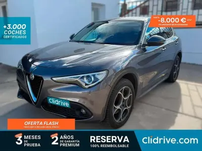 Usado Alfa Romeo Stelvio Super 209 CV (153 kW) 2017 Gris SUV