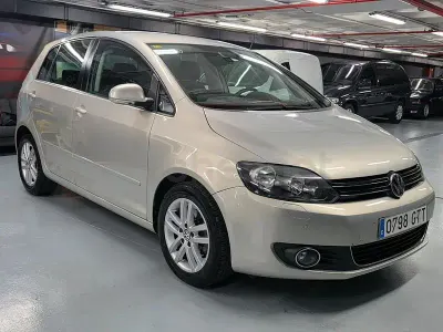 Usado VW Golf Plus Sport 105 CV (77 kW) 2010 Gris / plata Monovolumen