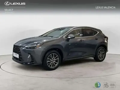 Usado Lexus NX350h Executive Line 242 CV (177 kW) 2024 Gris SUV