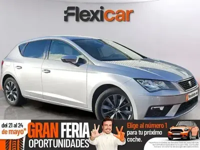 Usado Seat Leon Style 130 CV (95 kW) 2020 Gris
