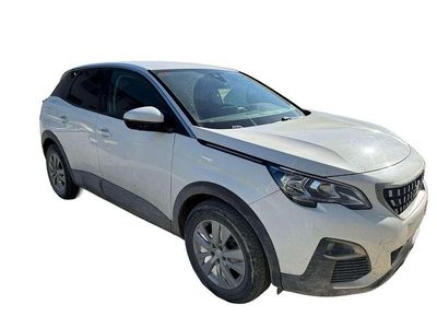 Blanco Usado 2018 Peugeot 3008 Active Monovolumen | 9891 € (Precio justo)