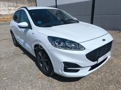 Usado Ford Kuga ST-Line 150 CV (110 kW) 2022 Blanco SUV