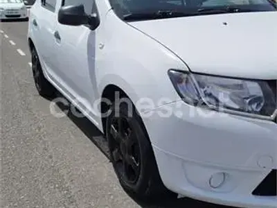 Begagnad Dacia Sandero Lauréate 75 HK (55 kW) 2016 Vit Sedan