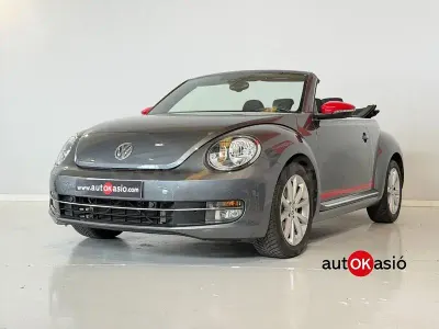Usado VW Beetle Design 105 CV (77 kW) 2015 Gris / plata Utilitario