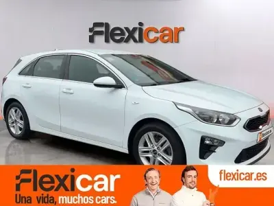 Usado Kia Ceed 120 CV (88 kW) 2019 Blanco Utilitario