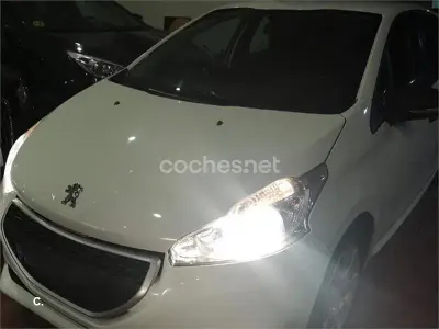 Usado Peugeot 208 Business-Line 68 CV (50 kW) 2014 Blanco Utilitario