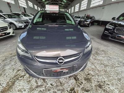 Usado Opel Astra Selective 131 CV (96 kW) 2014 Marrón Berlina