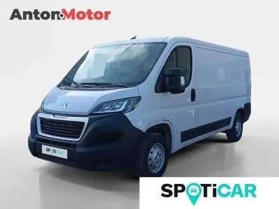 Usado Peugeot Boxer S 140 CV (102 kW) 2022 Blanco Van