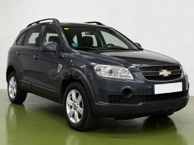 Usado Chevrolet Captiva LS 136 CV (100 kW) 2006 Gris / plata SUV