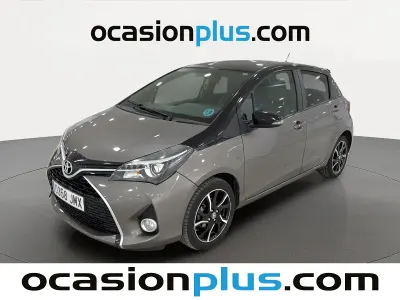Usado Toyota Yaris 99 CV (72 kW) 2016 Gris Utilitario