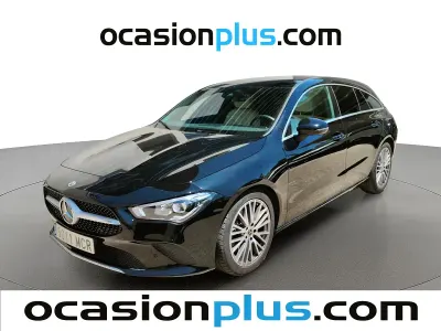 Usado Mercedes CLA220 Shooting Brake 190 CV (139 kW) 2022 Negro Familiar