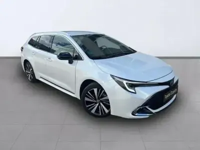 Usado Toyota Corolla Style 180 HP (132 kW) 2025 Branco Carrinha