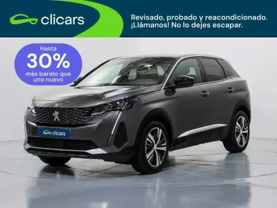 Usado Peugeot 3008 Allure 130 CV (95 kW) 2023 Gris / plata SUV