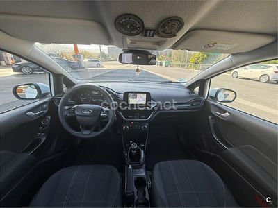 Usado Ford Fiesta Trend 85 CV (62 kW) 2018 Blanco Utilitario