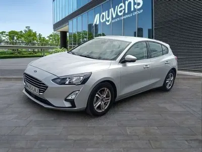 Usado Ford Focus Trend+ 125 CV (91 kW) 2021 Plateado Utilitario