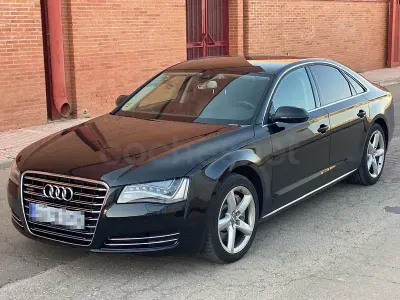 Usado Audi A8 350 CV (257 kW) 2010 Negro Berlina