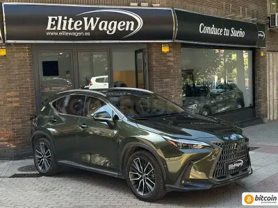 Usado Lexus NX450h+ Luxury Line 306 CV (225 kW) 2022 Verde SUV