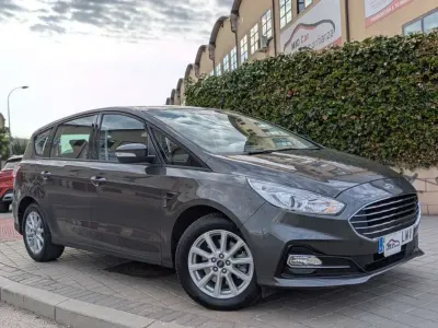 Usado Ford S-MAX Titanium 150 CV (110 kW) 2021 Gris Monovolumen