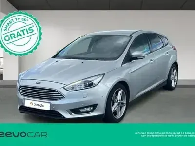 Usado Ford Focus Trend+ 120 CV (88 kW) 2017 Gris