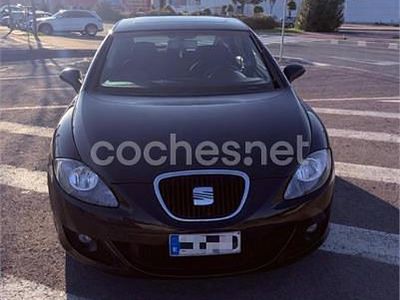 Usado Seat Leon Sport 140 CV (102 kW) 2007 Negro Utilitario