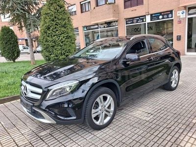 Usado Mercedes GLA180 Urban 122 CV (89 kW) 2016 Negro SUV