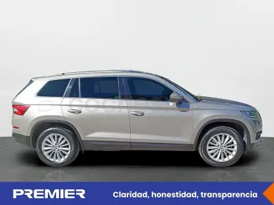 Usado Skoda Kodiaq Style 190 CV (139 kW) 2017 Gris SUV