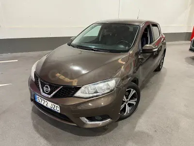 Usado Nissan Pulsar Acenta 110 CV (80 kW) 2017 Marrón Utilitario
