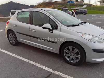 Usado Peugeot 207 75 CV (55 kW) 2006 Gris / plata Berlina