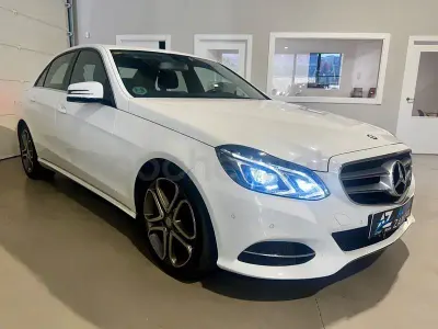 Usado Mercedes E220 Avantgarde 170 CV (125 kW) 2016 Blanco Berlina