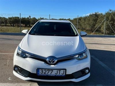 Toyota Auris Hybrid