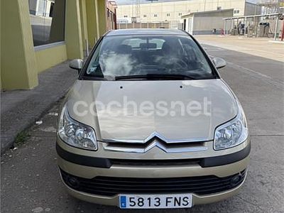 Usado Citroën C4 110 CV (80 kW) 2007 Beige Berlina