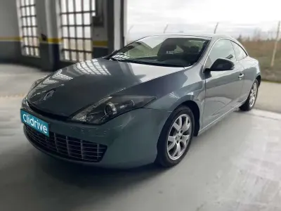Usado Renault Laguna III Dynamique 150 CV (110 kW) 2009 Azul Berlina