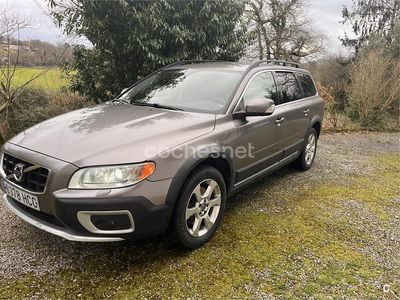 Usado Volvo XC70 Kinetic 205 CV (150 kW) 2011 Marrón Familiar