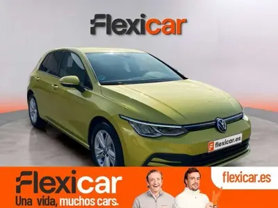 Usado VW Golf VIII 116 CV (85 kW) 2021 Amarillo Utilitario