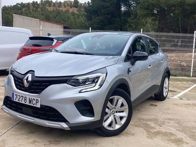 Begagnad Renault Captur Equilibre 91 HK (66 kW) 2022 Grå SUV