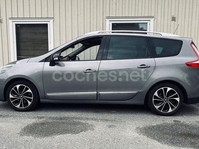 Usado Renault Grand Scénic III Bose Edition 110 CV (80 kW) 2015 Gris / plata Monovolumen