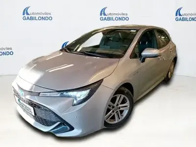 Usado Toyota Corolla Business Edition 122 CV (89 kW) 2021 Gris / plata Berlina