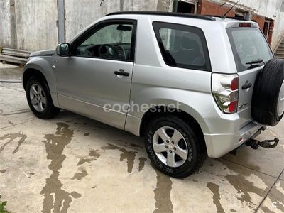 Gris / plata Usado 2006 Suzuki Grand Vitara SUV | 8700 € (Precio justo)