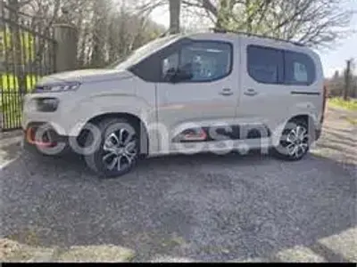 Usado Citroën Berlingo Business Class 102 CV (75 kW) 2021 Beige Monovolumen