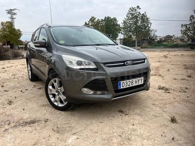 Usado Ford Kuga Titanium 120 CV (88 kW) 2015 Gris / plata SUV