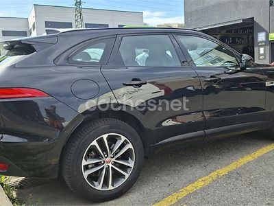 Usado Jaguar F-Pace R-Sport 300 HP (220 kW) 2018 Preto SUV