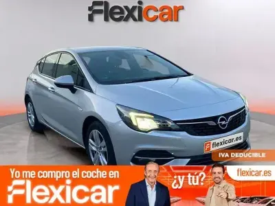 Usado Opel Astra GS Line 130 CV (95 kW) 2020 Gris / plata Berlina