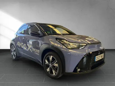 Nuevo Toyota Aygo X 116 CV (85 kW) 2026 Azul SUV