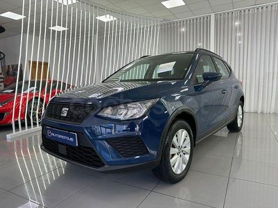 Usado Seat Arona Ecomotive 95 CV (69 kW) 2020 Azul SUV