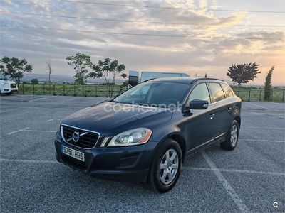Occasion Volvo XC60 R-Design Momentum 215 ch (158 kW) 2014 Bleue SUV