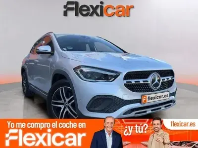 Usado Mercedes GLA200 163 CV (119 kW) 2021 Gris SUV