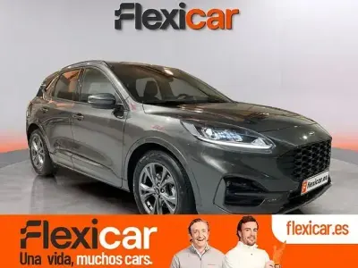Usado Ford Kuga ST-Line 120 CV (88 kW) 2024 Gris / plata SUV